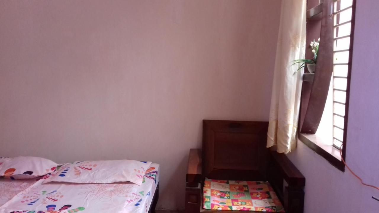 Happy Homestay Буонметхуот Экстерьер фото