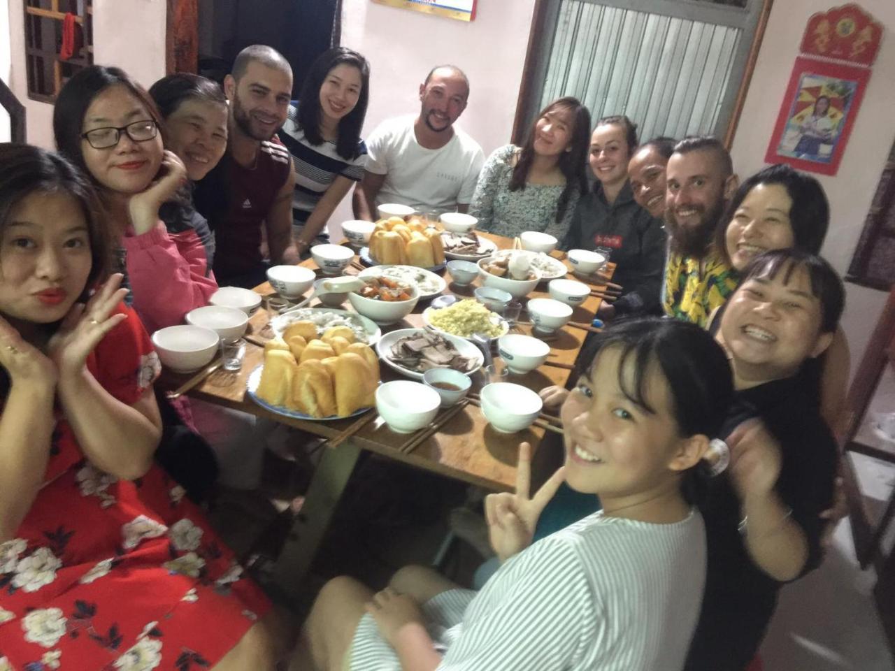 Happy Homestay Буонметхуот Экстерьер фото